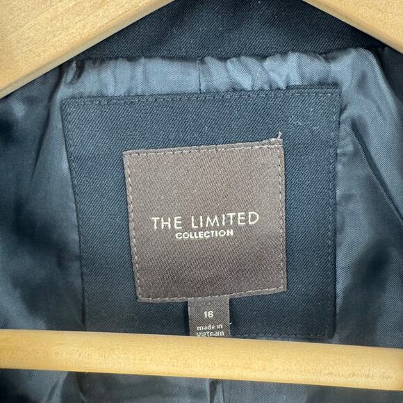 The Limited Collection Black Blazer M | 3-Button Classic Work Career Jacket - Picture 3 of 6